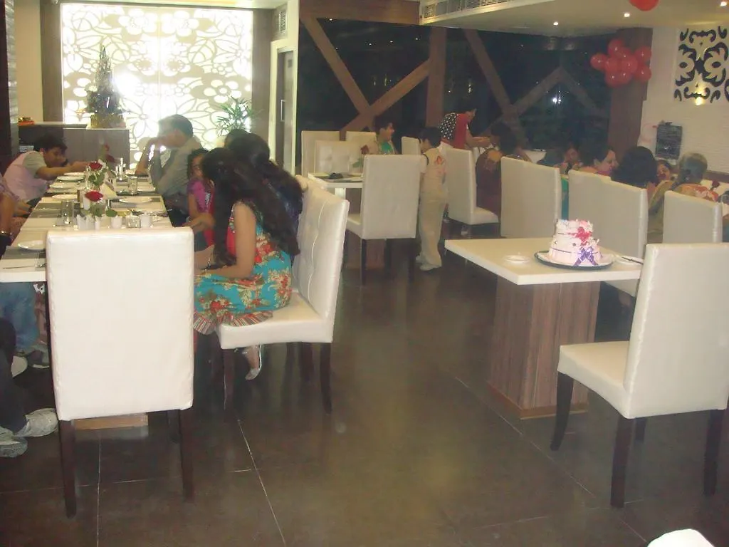 Zo Rooms Dayal Bagh Agra  Inn